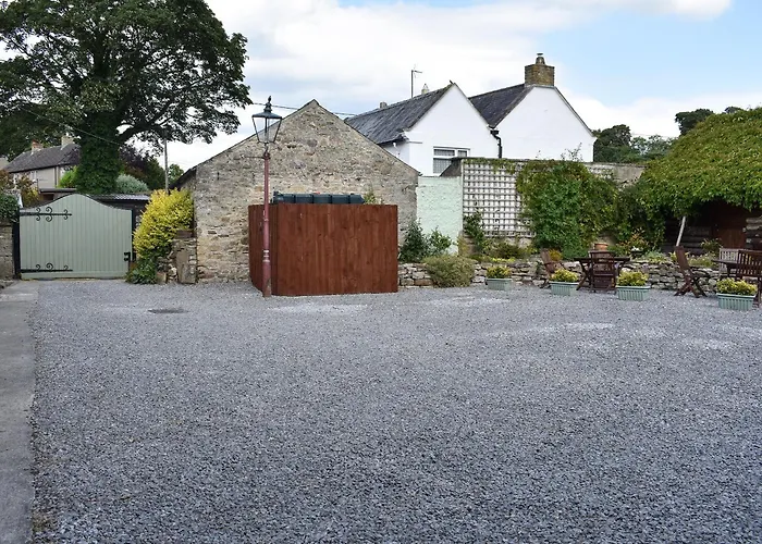 Foal Barn Cottages - Hayloft - Spennithorne